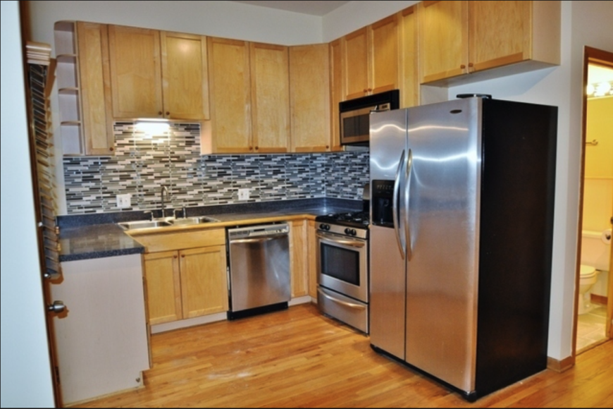 6412 S Woodlawn Ave - Photo 3 of 10