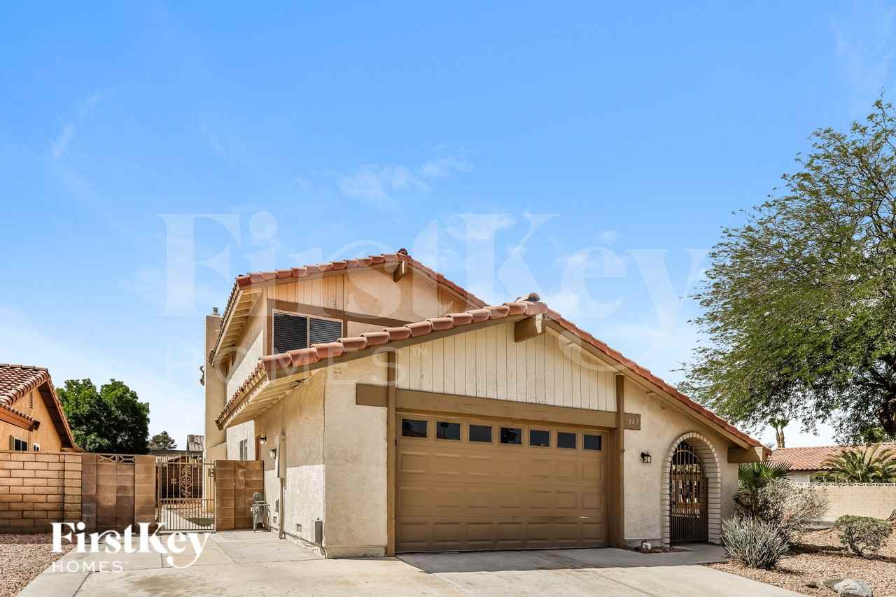5341 Supai Dr - Photo 2 of 19