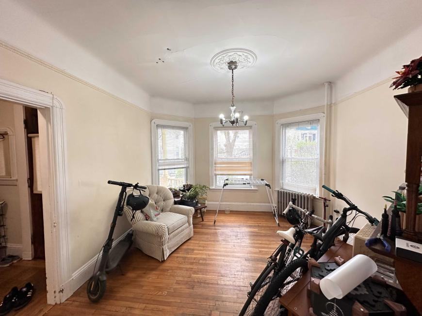 154 Walnut St - Photo 5 of 10