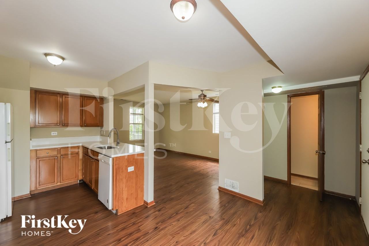 1662 Park Vista Ln - Photo 7 of 19