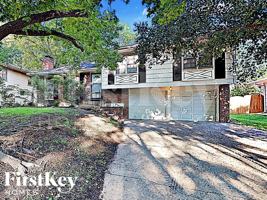 featured image of 11807 Fuller Ave