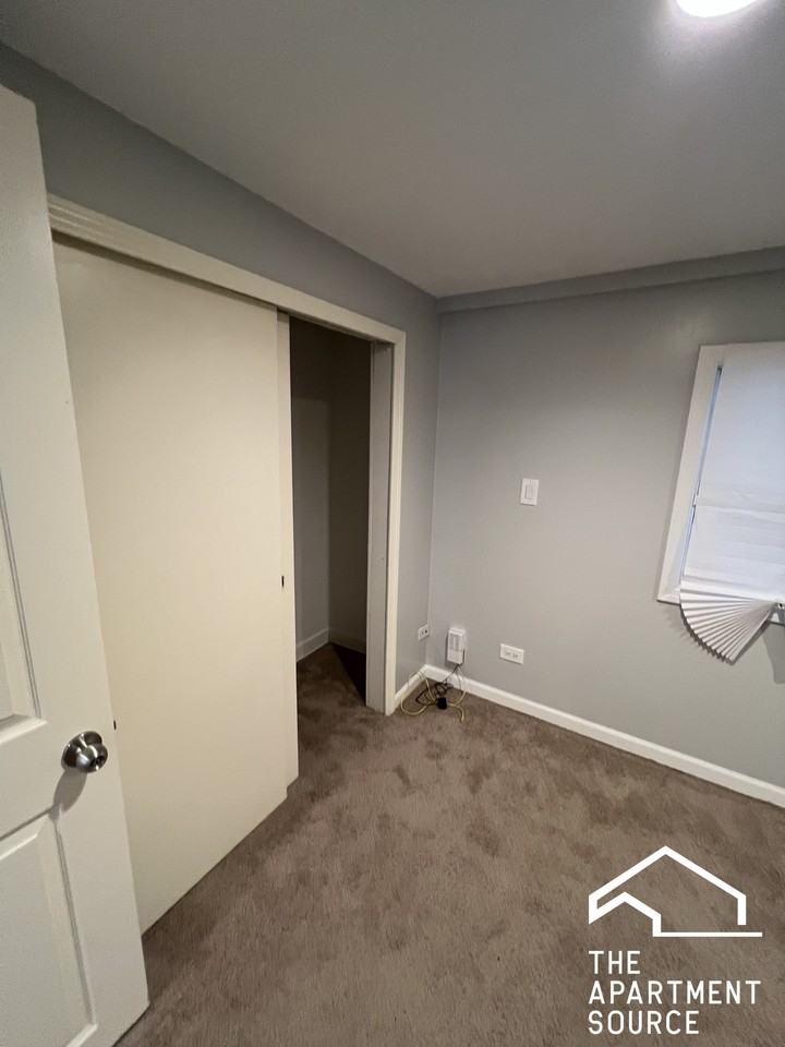 4319 N Lawndale Ave #1 - Photo 6 of 8