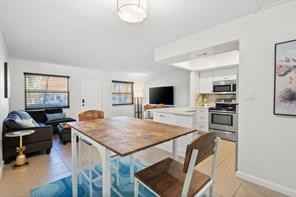 2387 Tamarind Dr - Photo 3 of 8