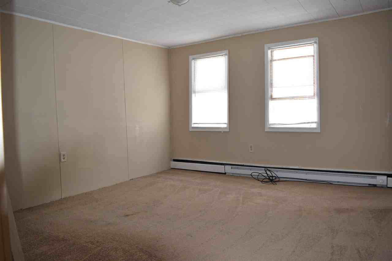 704 Main St #704-5 - Photo 4 of 9