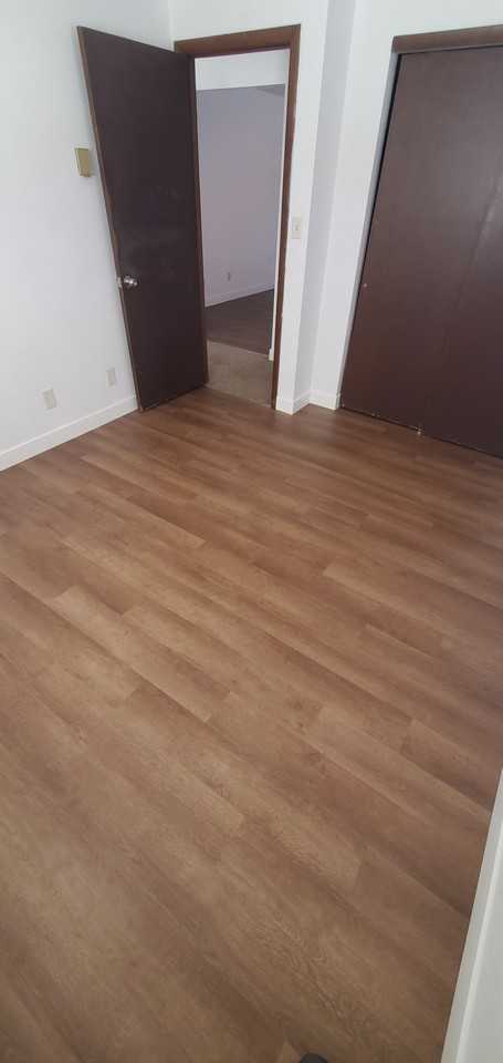 1710 Westridge Ct #6 - Photo 3 of 5