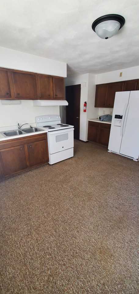 1710 Westridge Ct #6 - Photo 5 of 5