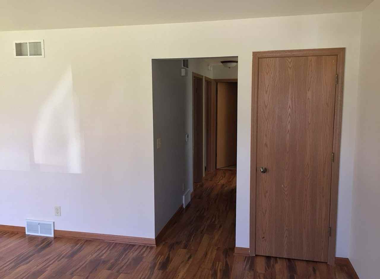 4413 Menasha Ave #4413 - Photo 5 of 14