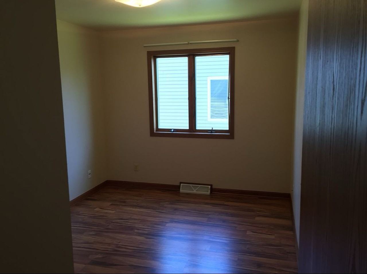 4413 Menasha Ave #4413 - Photo 7 of 14