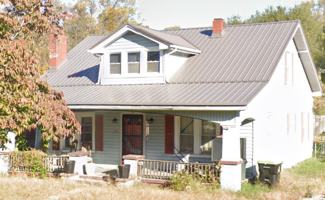 featured image of 717 4th St Ne