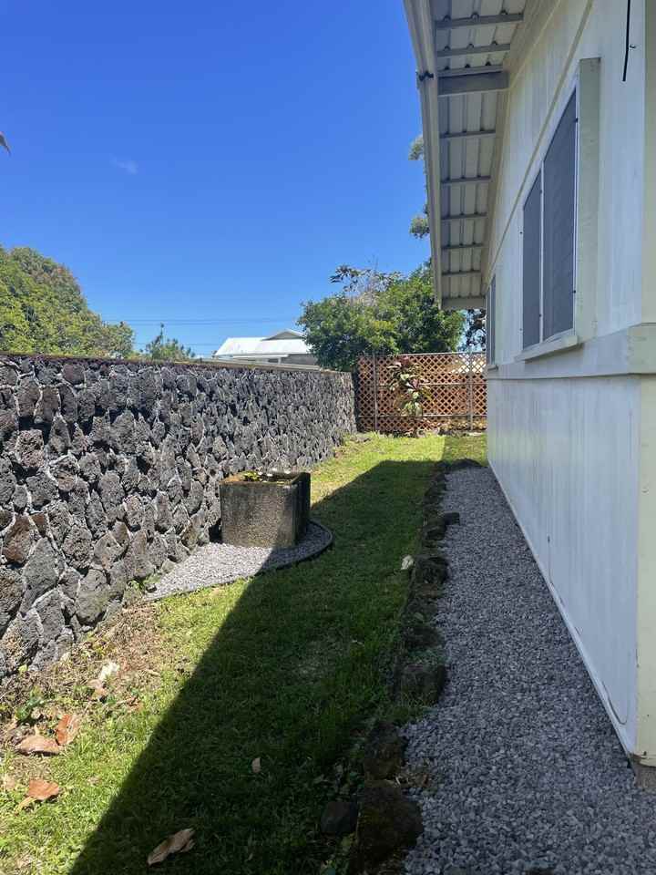 1 655A Hinano St, #1 - Photo 3 of 19