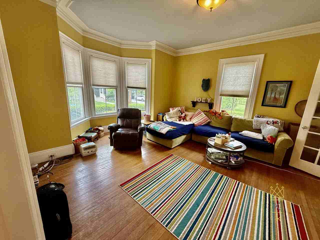 77 Fair Oaks Ave #1 - Photo 2 of 14