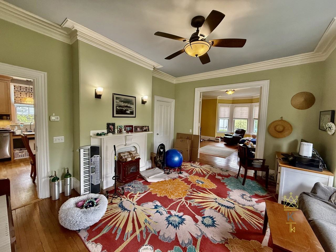 77 Fair Oaks Ave #1 - Photo 4 of 14