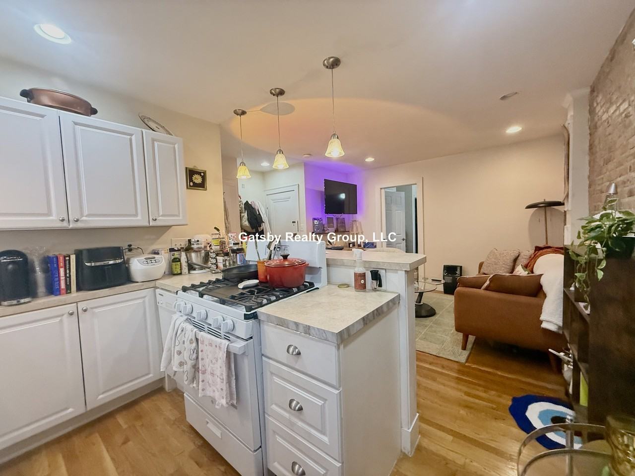 295 Spring Street Ext #3 - Photo 5 of 21