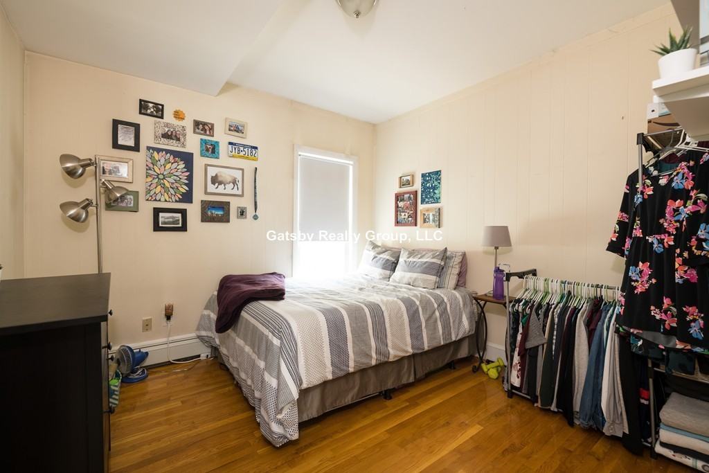1618 Bristol St #1 - Photo 5 of 12