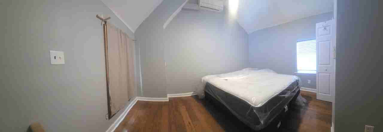 918 Waverly St - Photo 6 of 6
