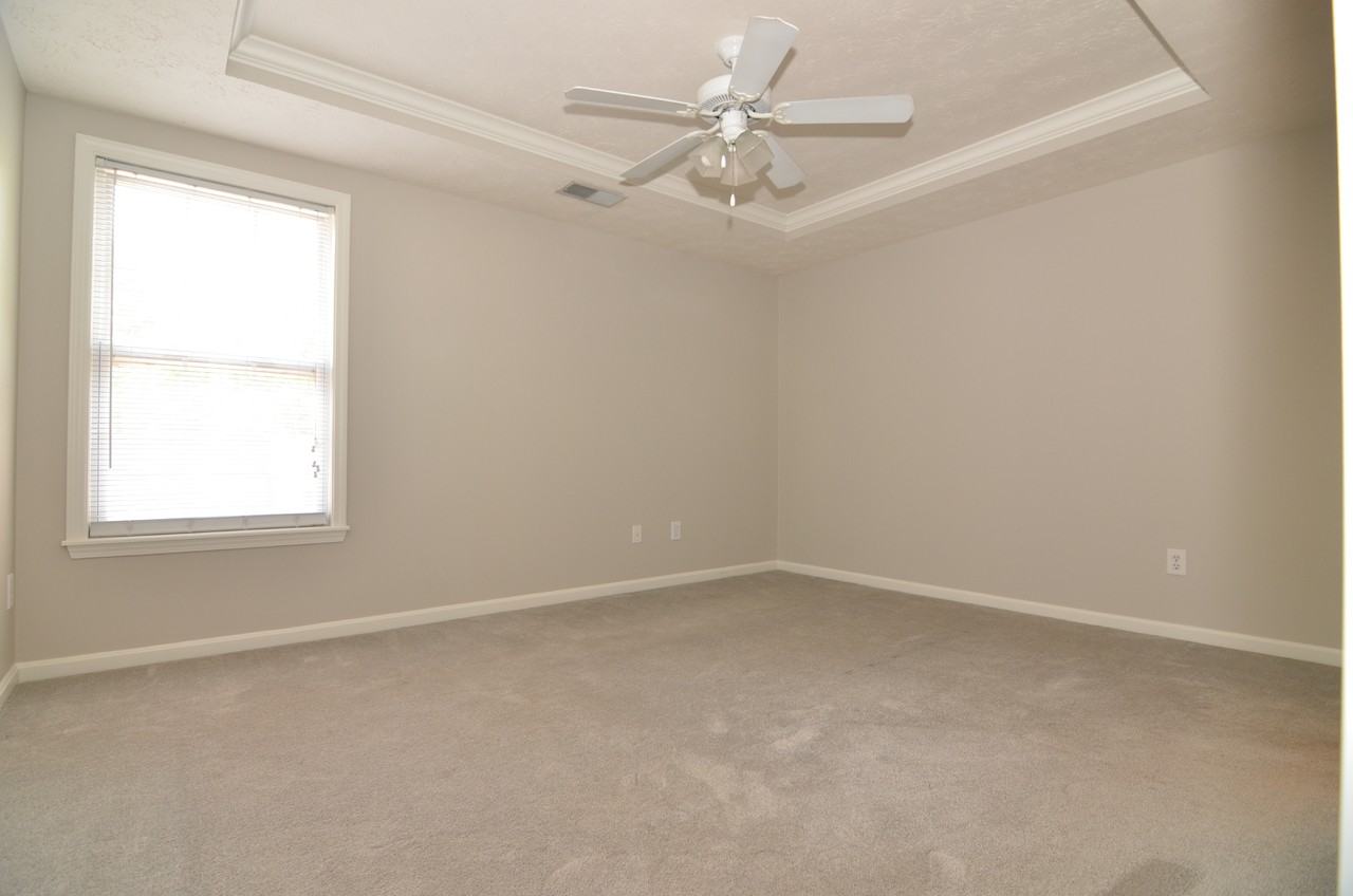 Garden Pointe Dr - Photo 6 of 13