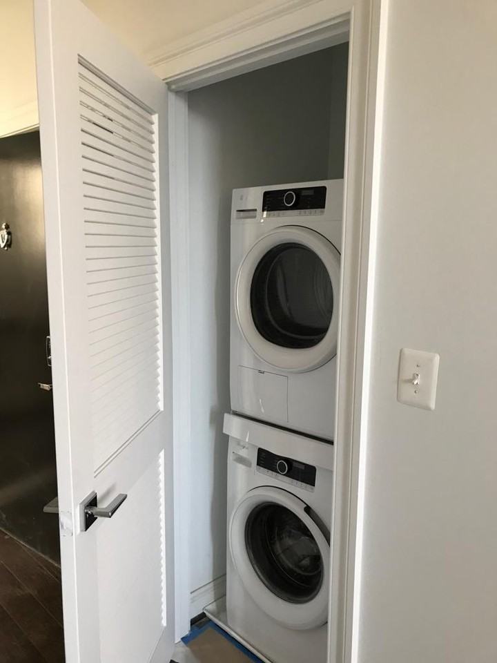1200 Saint Paul St #201 - Photo 4 of 5