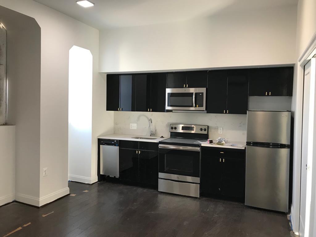 1200 Saint Paul St #201 - Photo 5 of 5