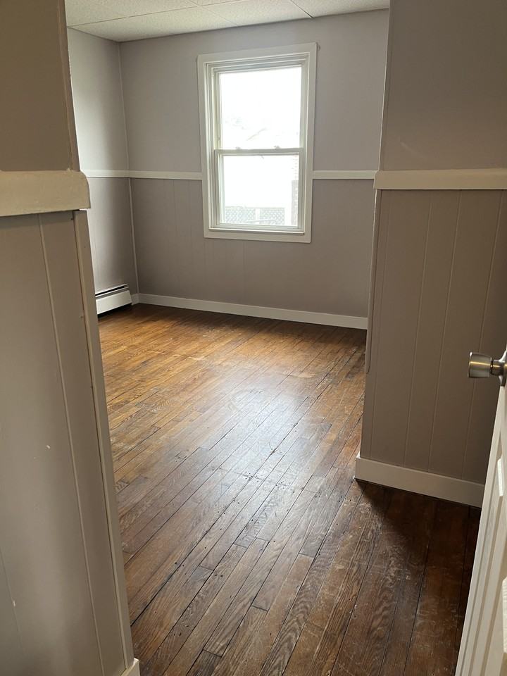 517 Harcourt Dr - Photo 4 of 11