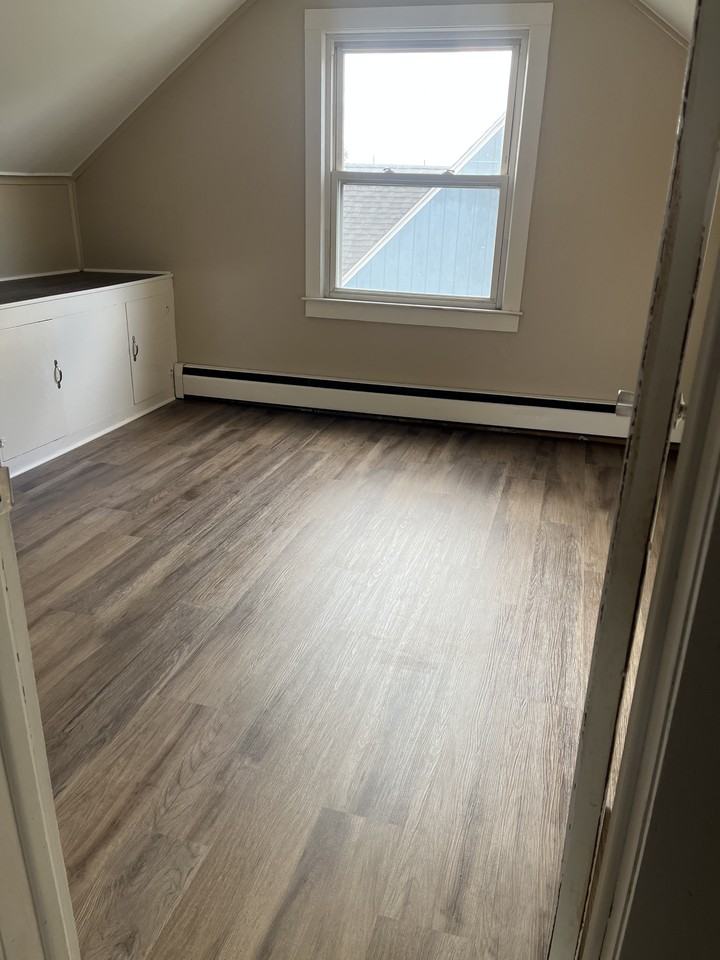 517 Harcourt Dr - Photo 7 of 11