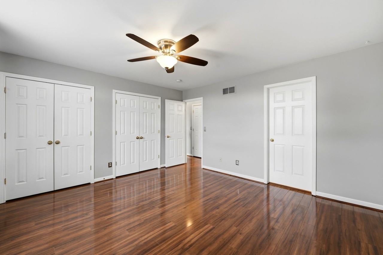 1499 Stonefield Dr - Photo 5 of 24