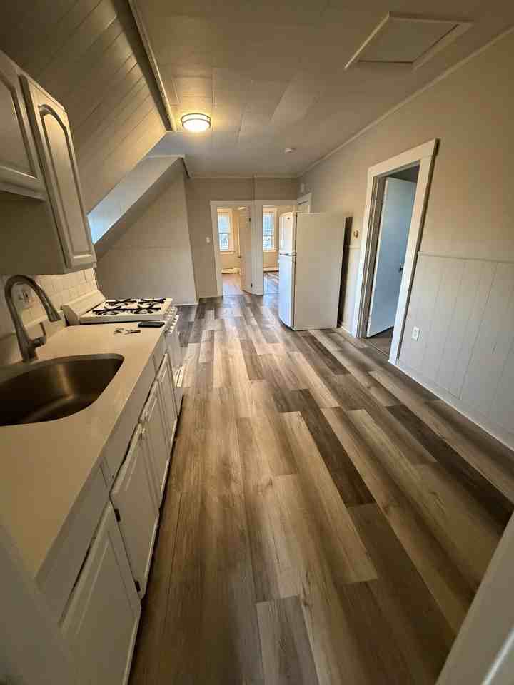 161 Maxfield St #3 - Photo 3 of 9