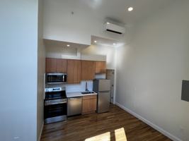 featured image of 6 Blossom St #6