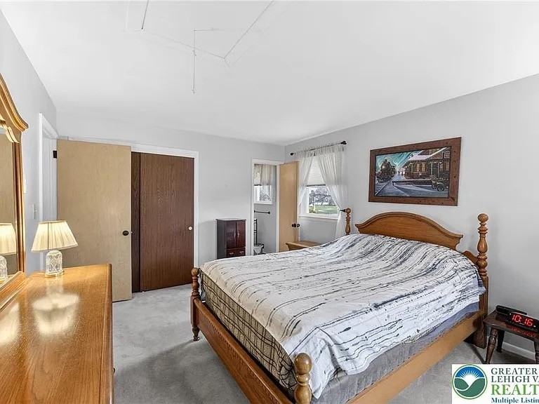 1873 Molinaro Dr - Photo 4 of 16
