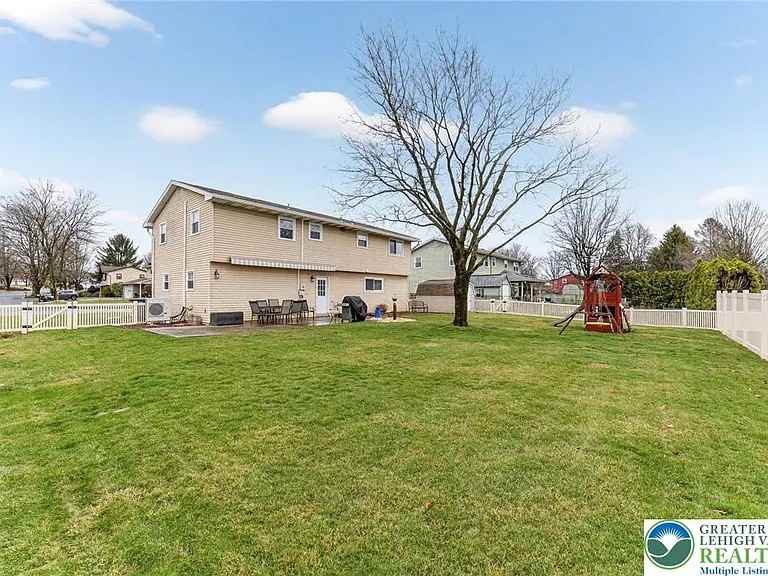 1873 Molinaro Dr - Photo 5 of 16