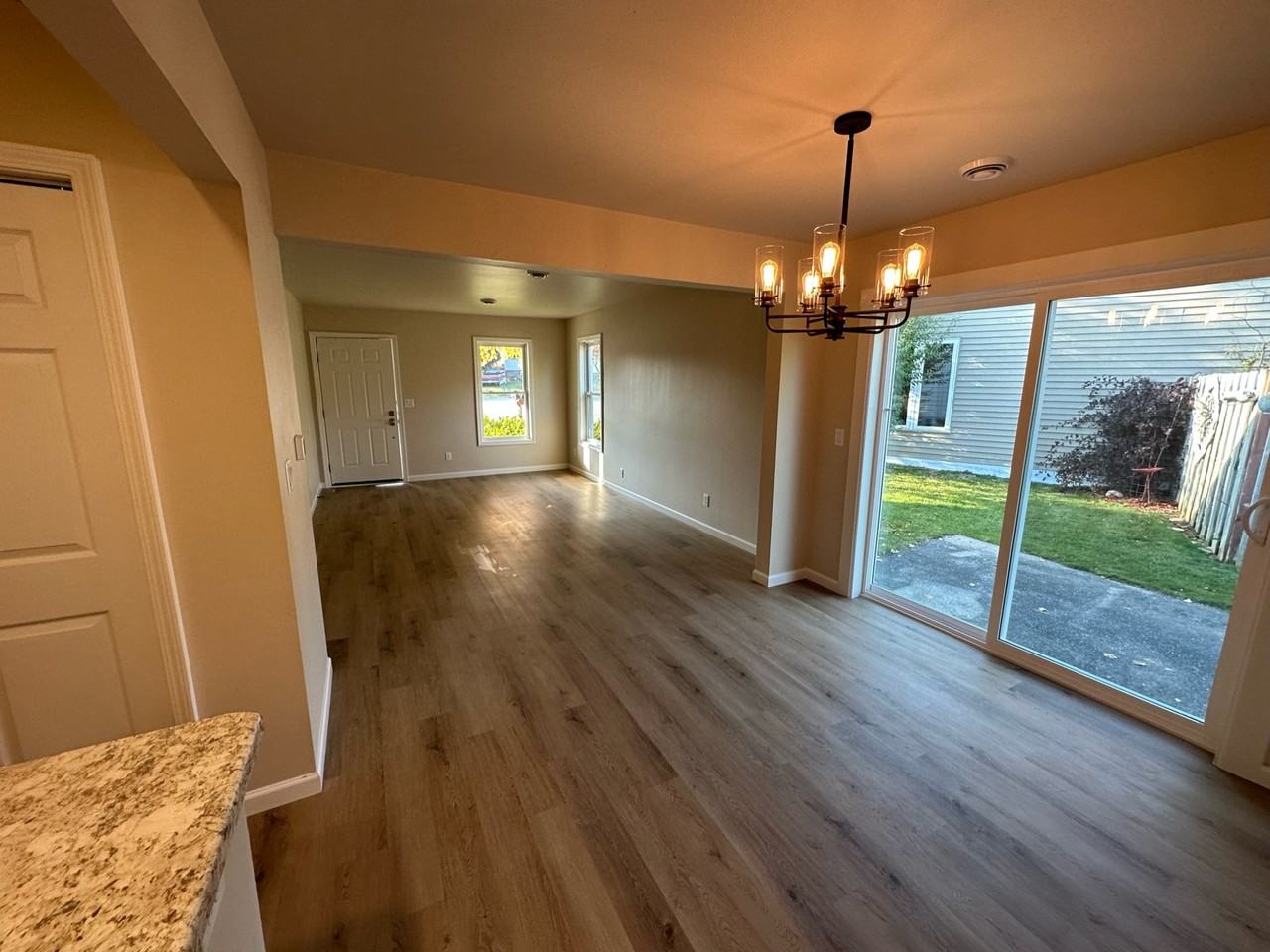 834 Nicholas Ct #836 - Photo 4 of 8