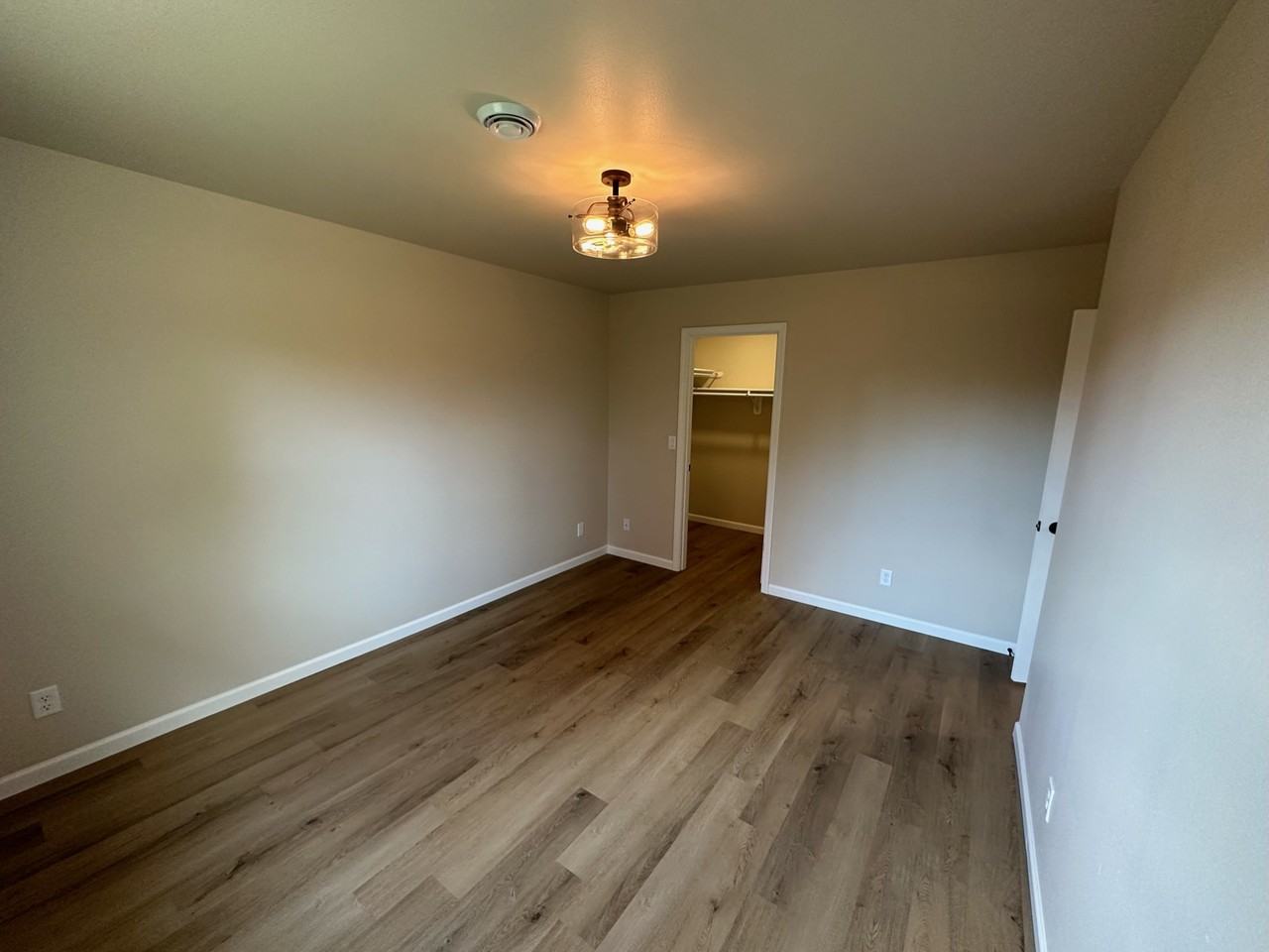 834 Nicholas Ct #836 - Photo 7 of 8