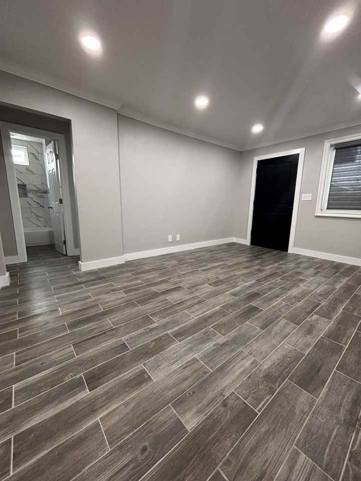 9420 Olive St - Photo 3 of 19
