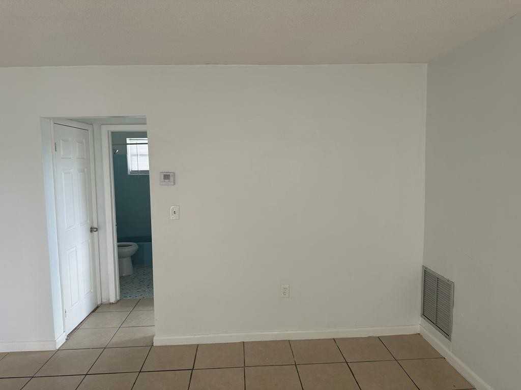 7311 Venetian St #12 - Photo 5 of 20