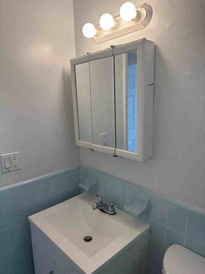 7311 Venetian St #12 - Photo 7 of 20