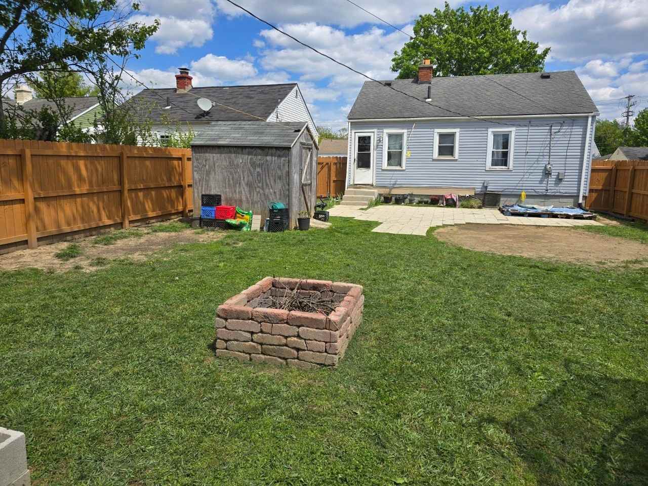 2579 Pontiac St - Photo 2 of 11
