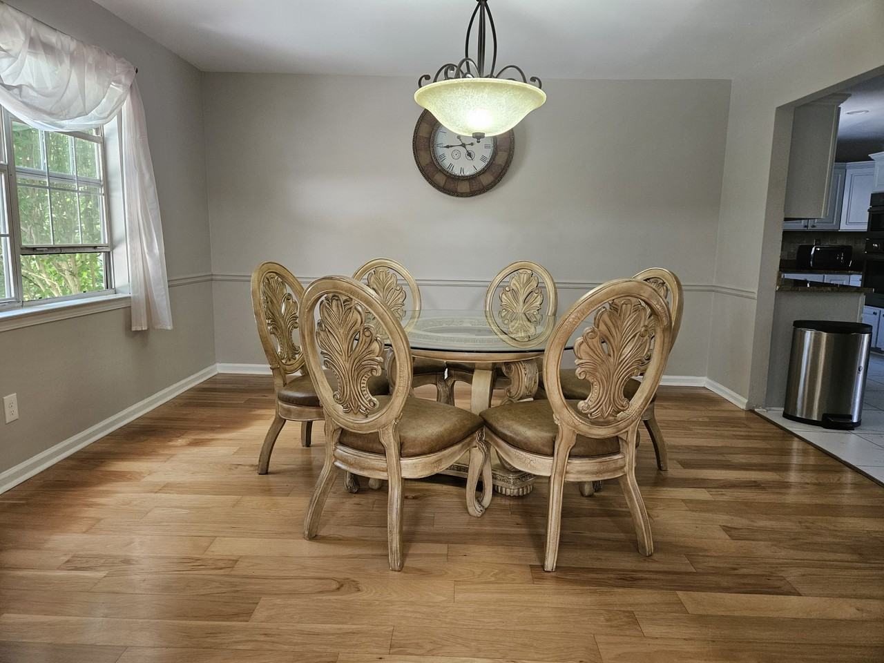 6458 Berryside Dr - Photo 3 of 17