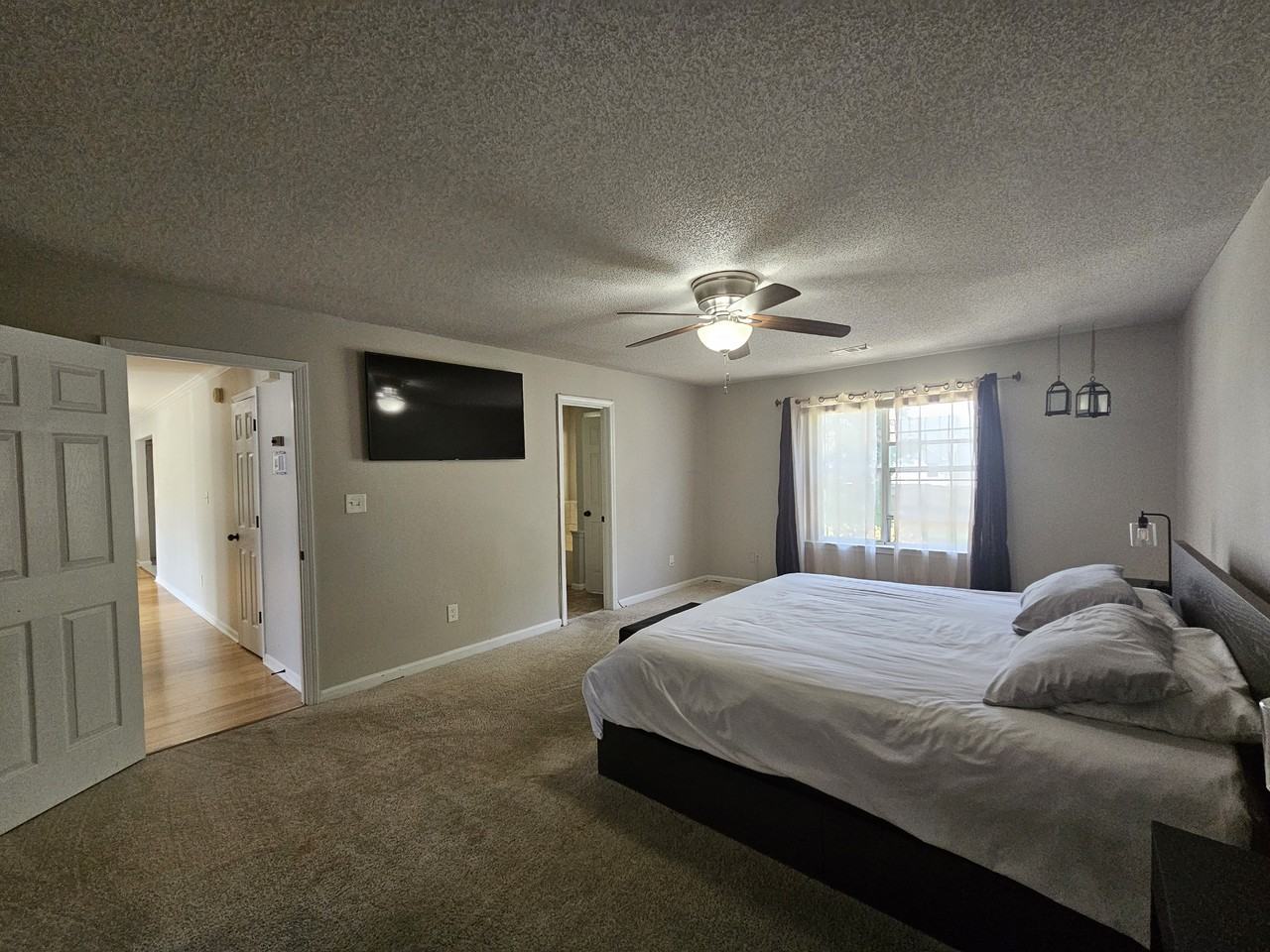 6458 Berryside Dr - Photo 7 of 17