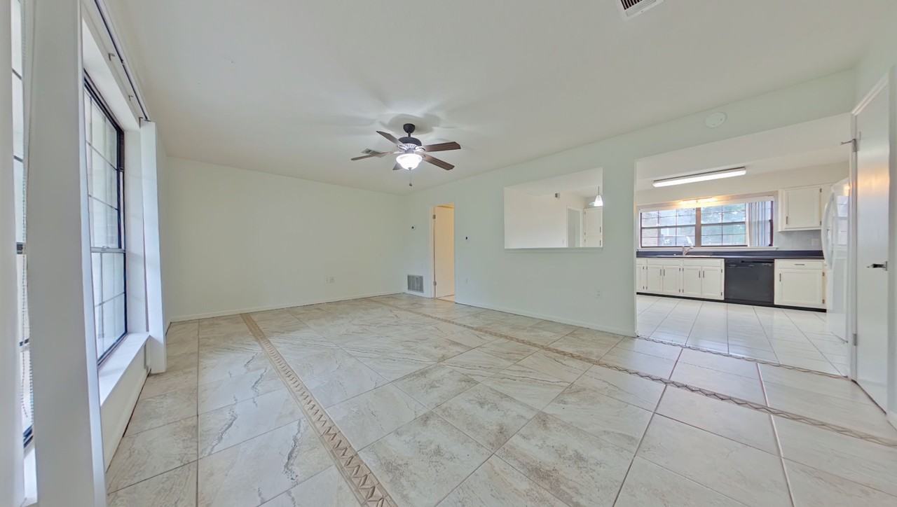 27 11th St - Photo 3 of 20