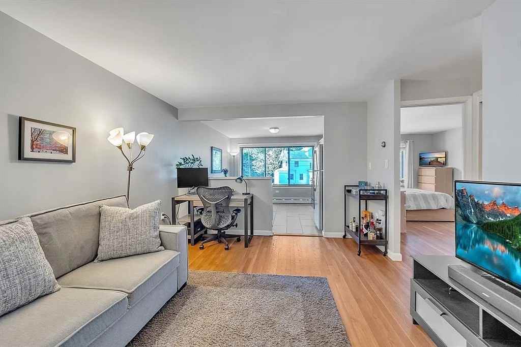 128 Pleasant St - Photo 2 of 14