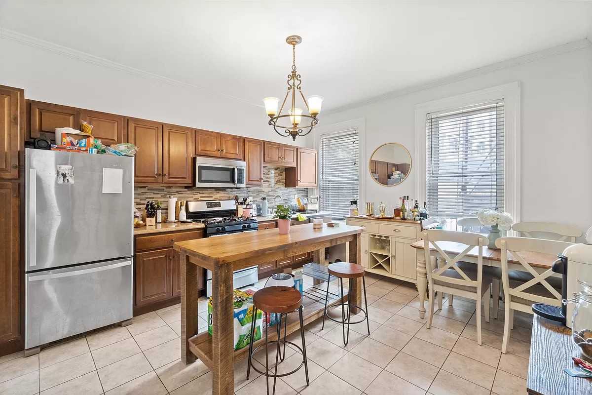 14 Coles St - Photo 2 of 8
