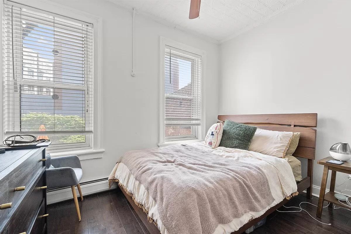 14 Coles St - Photo 6 of 8