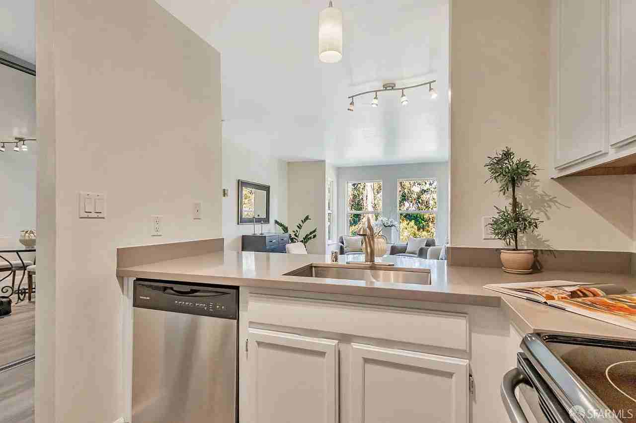 3981 Alemany Blvd - Photo 5 of 19