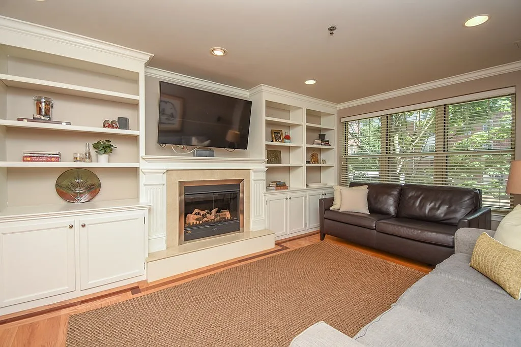 300 Allston St - Photo 6 of 15