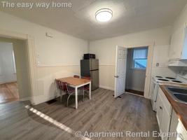 featured image of 87 Marshall St #1