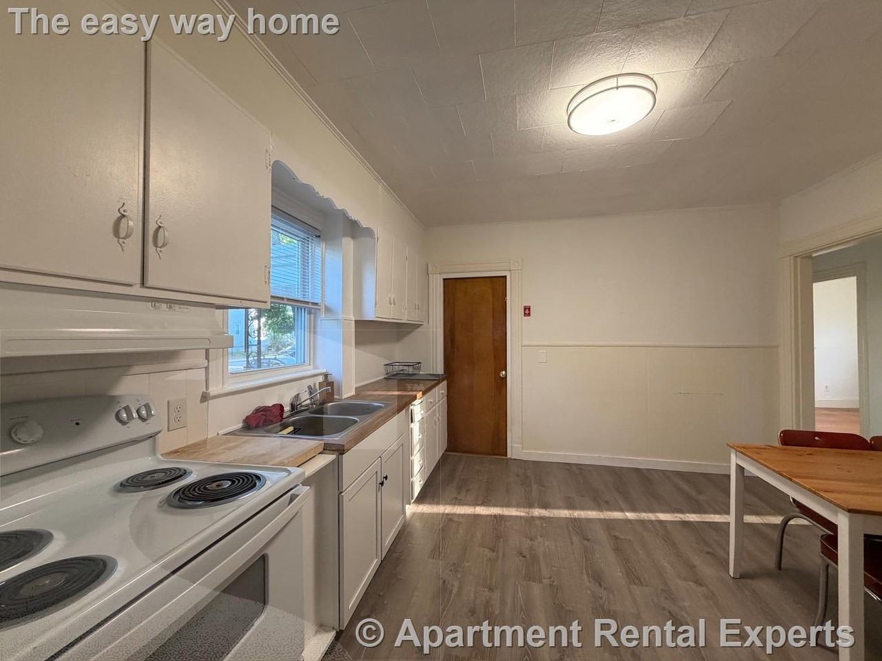87 Marshall St #1 - Photo 2 of 11