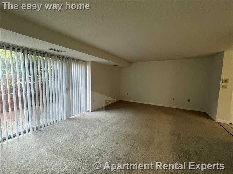 175 Beacon St #G03 - Photo 3 of 8