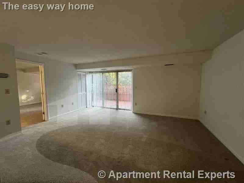 175 Beacon St #G03 - Photo 5 of 8