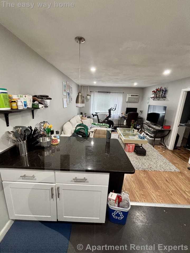 10 Roberts St #34 - Photo 4 of 17