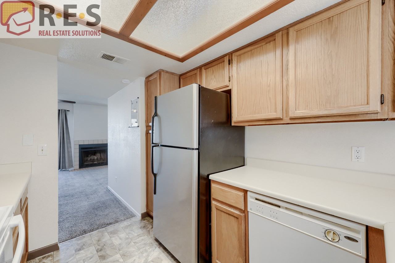 1302 S Cathay Ct #202 - Photo 4 of 17