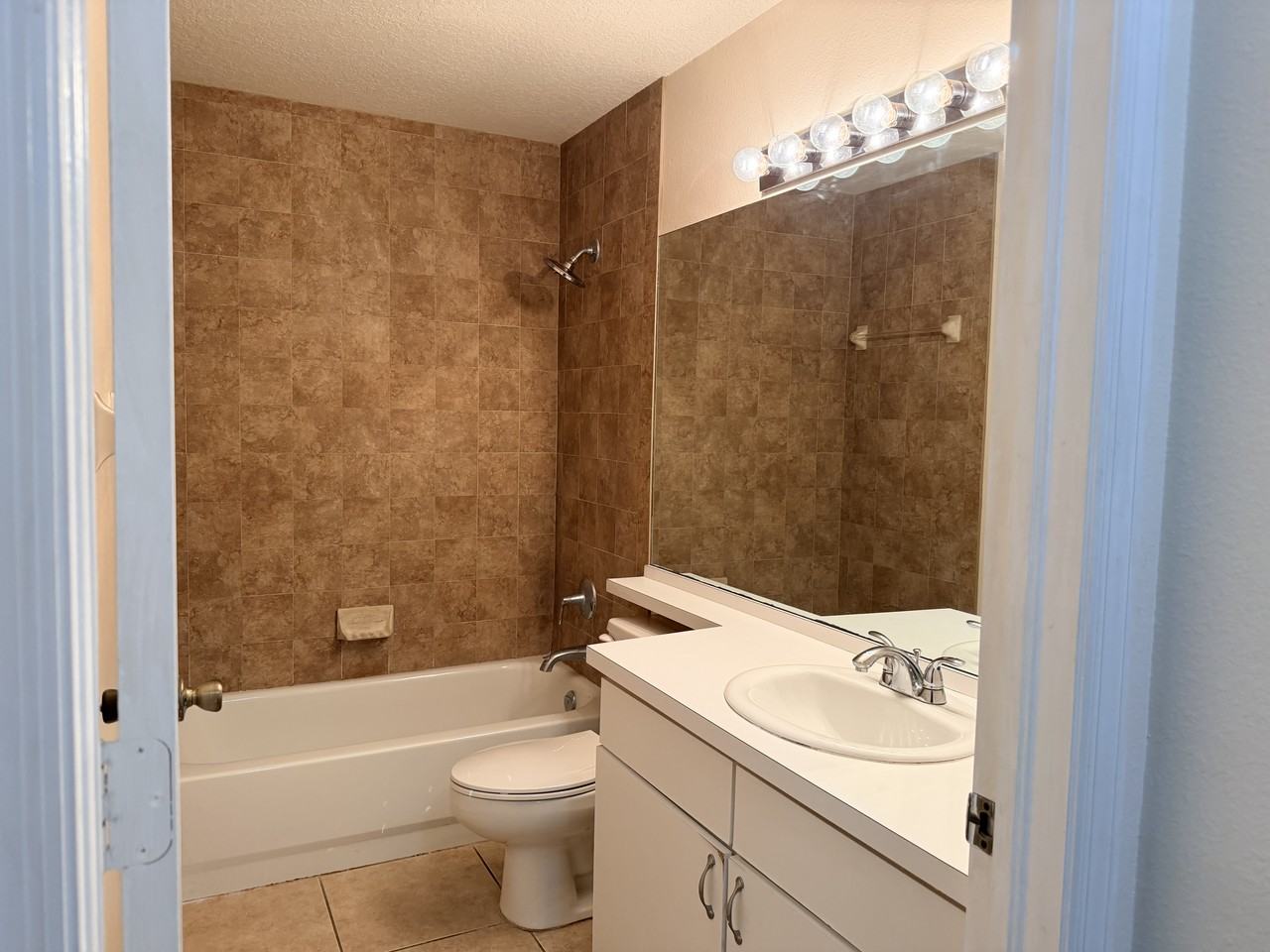 4602 Gulfwinds Dr - Photo 7 of 16